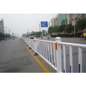 抚顺市市政道路护栏工程